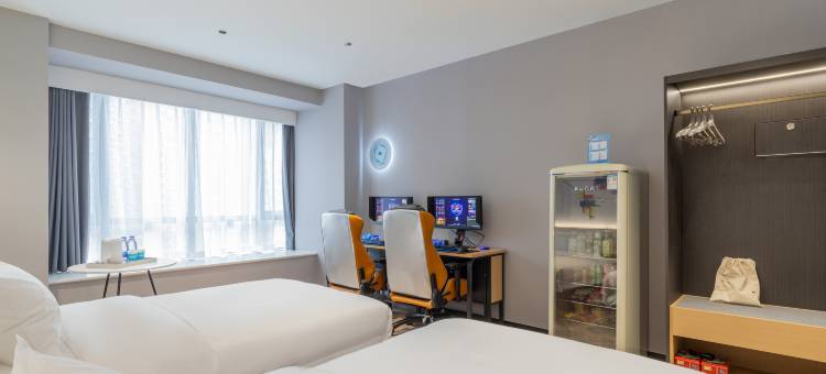 网鱼电竞酒店(成都东站万科魅力之城店)图片