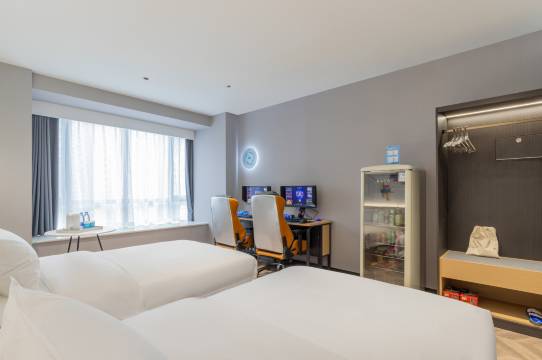 网鱼电竞酒店(成都东站万科魅力之城店)