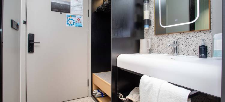 网鱼电竞酒店(上海浦东川沙地铁站店)图片