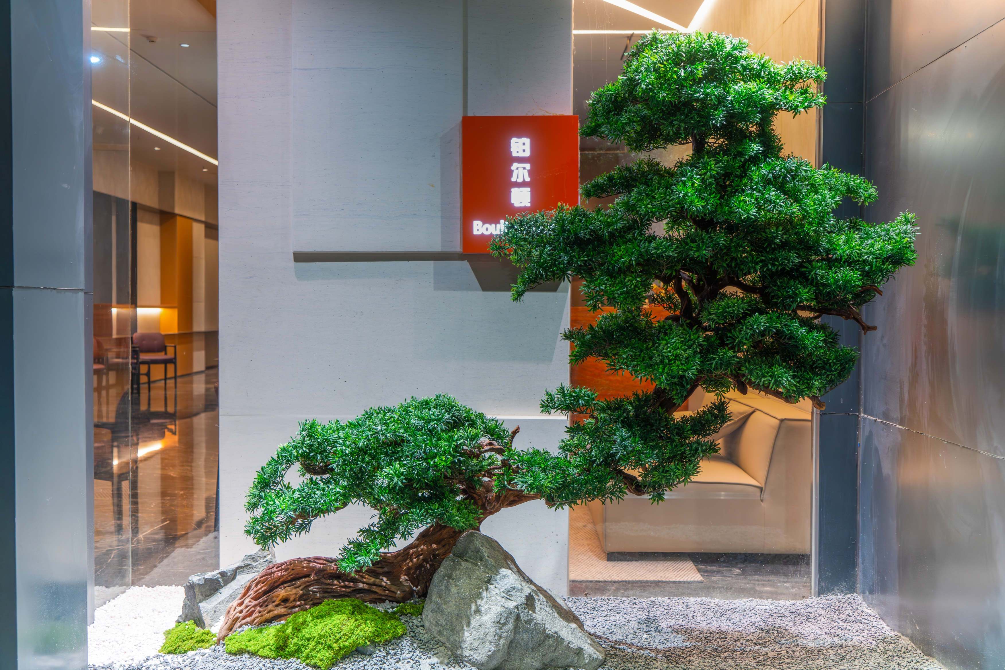 Boulton  Hotel Over view