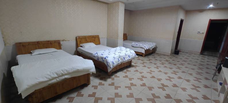 新天泉洗浴温泉酒店图片