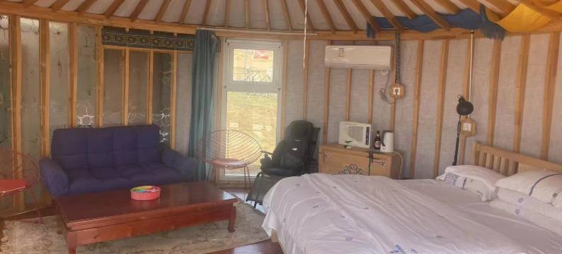 火山草原查干敖包度假营图片