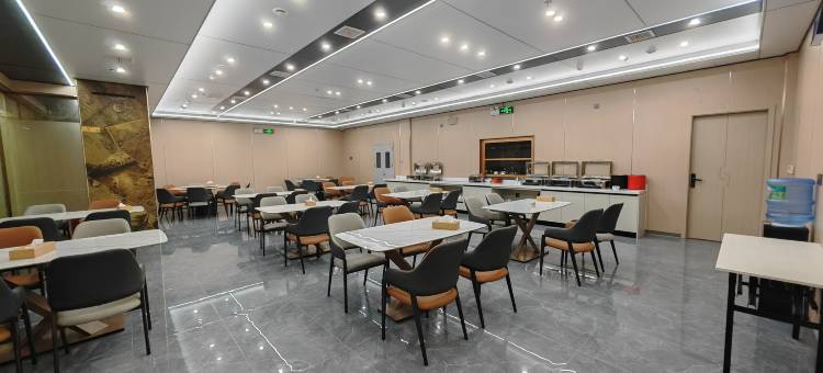 维也纳酒店(长沙宁乡高铁西站翡翠湖店)图片