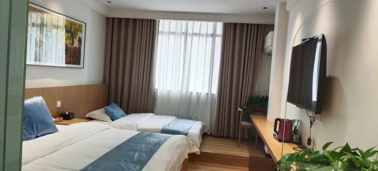 乐游子酒店图片