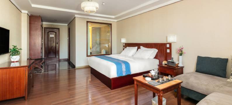 普洱建华酒店(思茅区悦城时光里购物公园店)图片