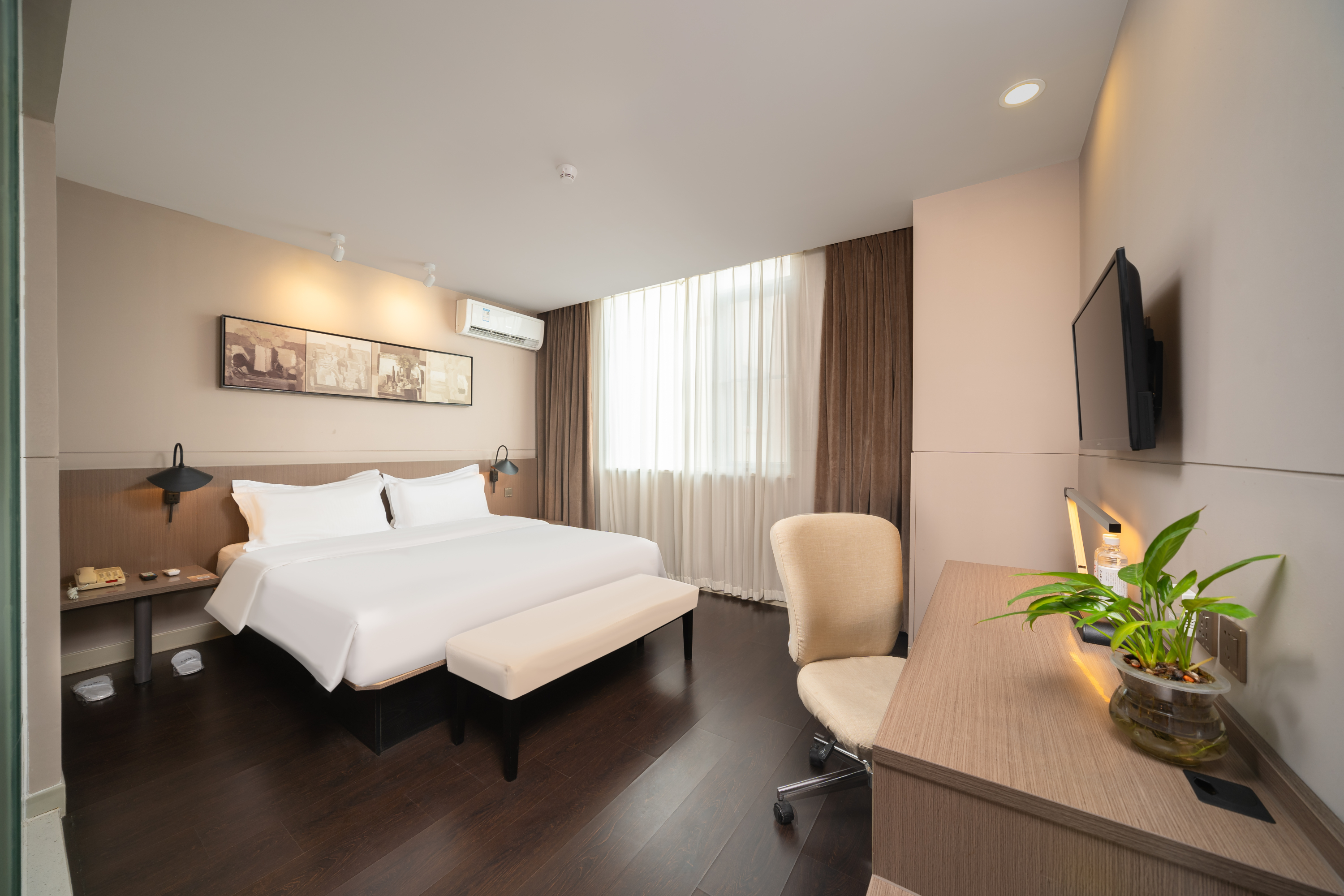 TOWO Shangpin Hotel (Shenzhen Bitou Subway Station) Over view