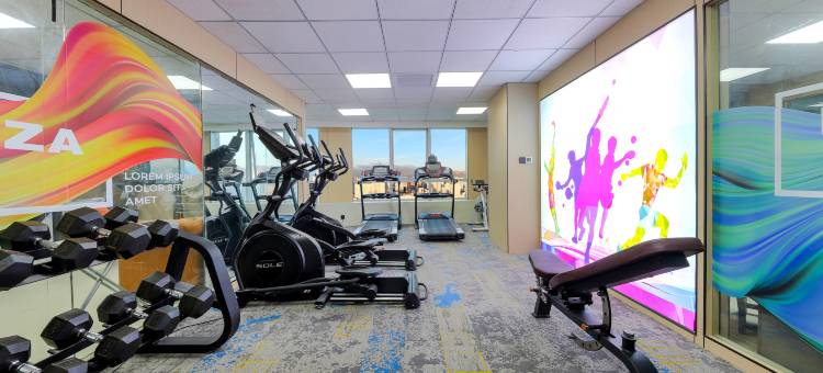 乌鲁木齐恒裕国际酒店(德汇万达广场长江路店)图片