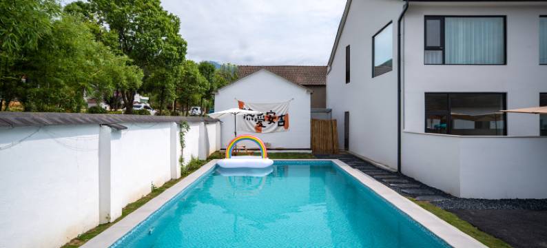 安吉山也·徒步溯溪·山景亲子度假美宿(龙王山漂流店)图片