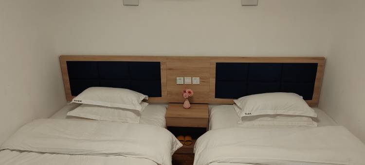 康定岗礽客栈图片