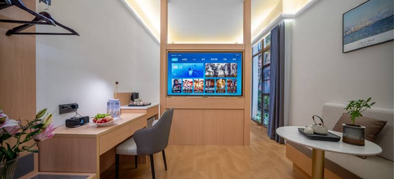 昆明JOYOUS卓恩酒店(霖雨桥地铁站云南映象店)图片