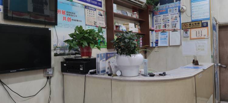 健红旅馆图片