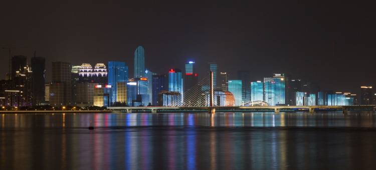 万斯高空江景酒店(滨江龙湖天街店)图片