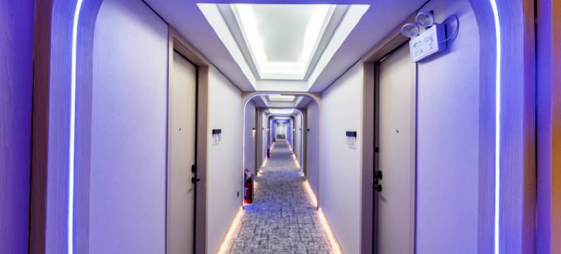 飞游电竞酒店(深圳宝安机场T3航站楼固戍地铁站店)图片