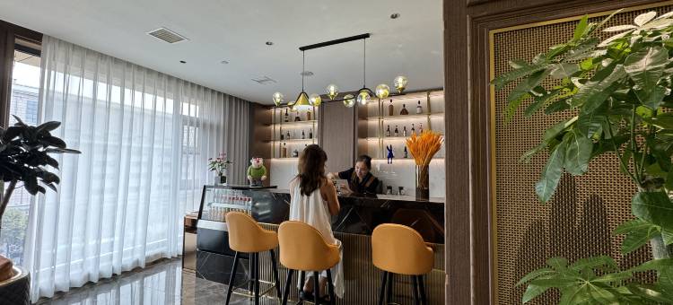 西安钟鼓楼万信国际酒店(钟楼地铁站店)图片