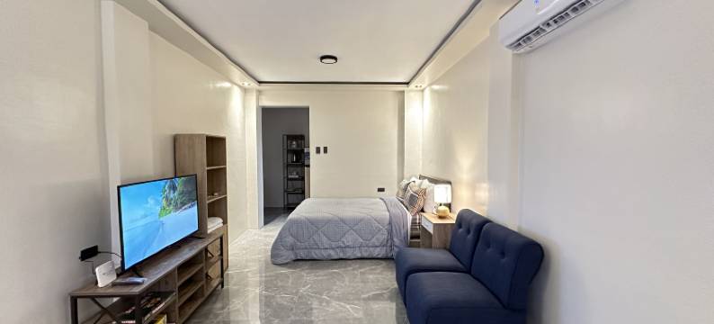 位于埃莫赫内斯埃斯佩龙的1卧室公寓-42平方米|带1个独立浴室(F Residence Transient House)图片