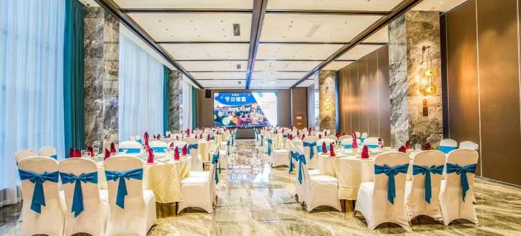 丽斯MAX酒店(淮河路步行街大东门地铁站店)图片