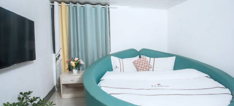 建水汽车主题酒店(建水大道店)图片