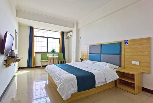 Z+芷墨宾馆(长沙县黄花机场店)