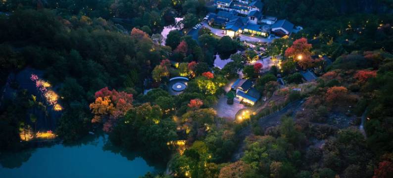 新昌大佛寺凡隐山庄图片