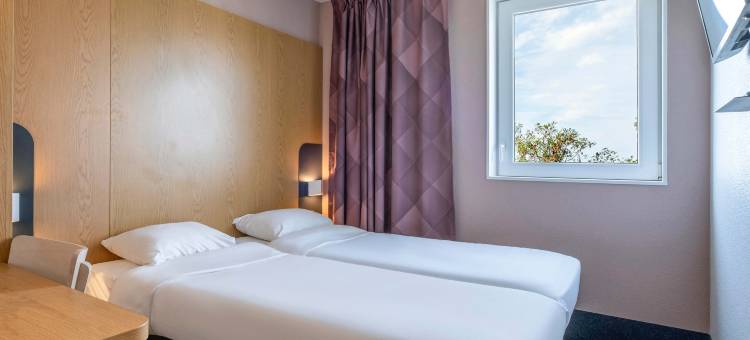 民宿酒店尼奥尔马雷普瓦特万东(B&B HOTEL Niort Marais Poitevin Est)图片