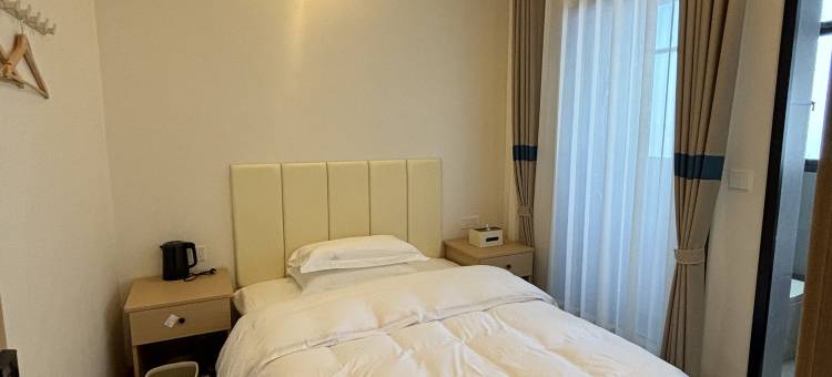 梁河予腾飞民宿图片