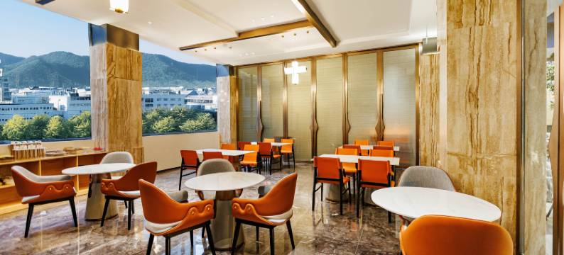 岚玥花间酒店图片