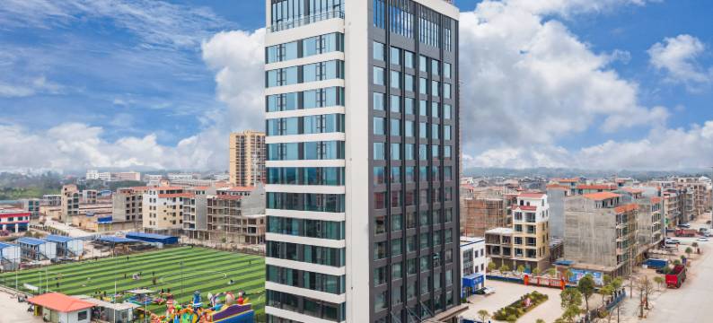 万丽河景酒店(灵山陆屋店)图片