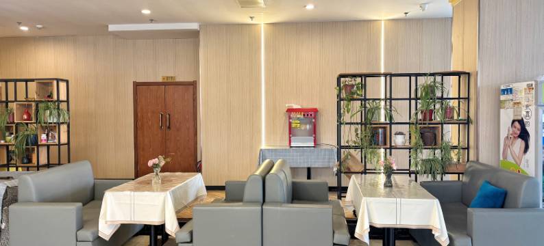 和谐城市酒店(开阳政务中心高铁站店)图片