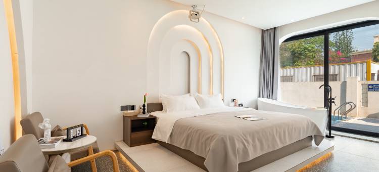 R设计师海滩度假酒店(北海银滩景区国际客运港店)图片