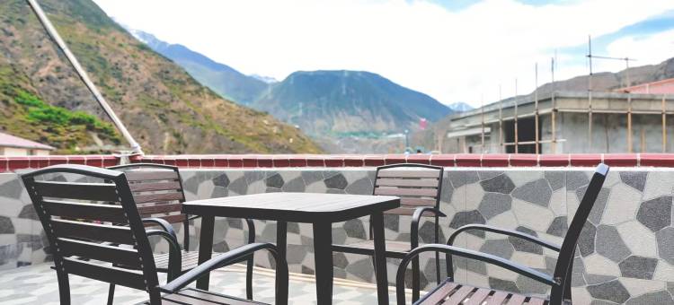 泸定观山居民宿图片