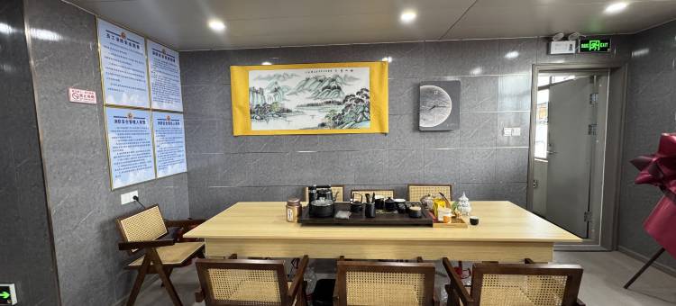 冈仁波齐金山客栈图片