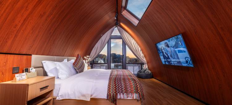 昭苏县望湖庄园度假区图片