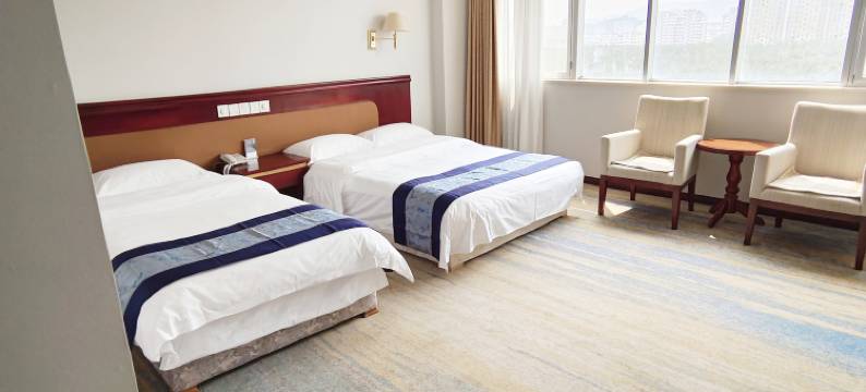 威海九九大厦酒店(国际海水浴场火炬八街店)图片