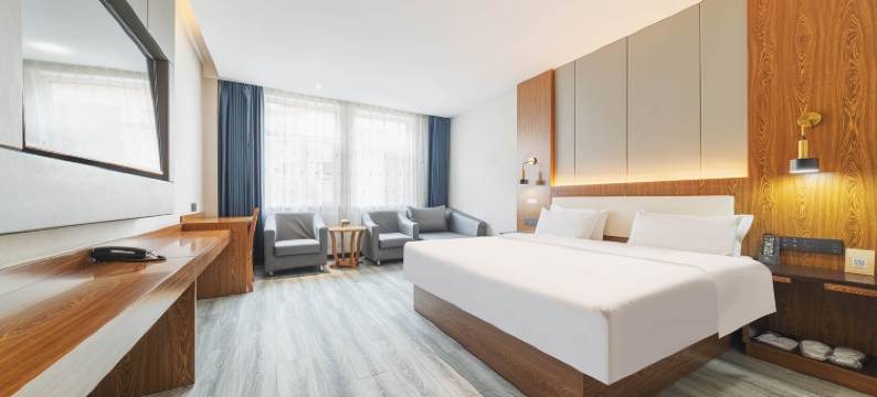 巩留H酒店(蝶湖景区店)图片