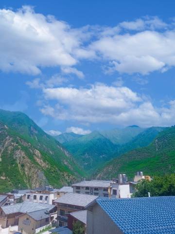 朗悦轩民宿(九寨沟漳扎镇店)