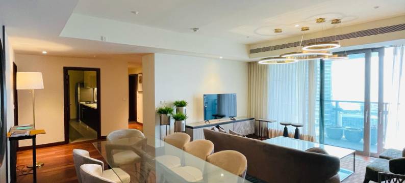 州长的天际线度假(Skyline Escapes by The Governor)图片