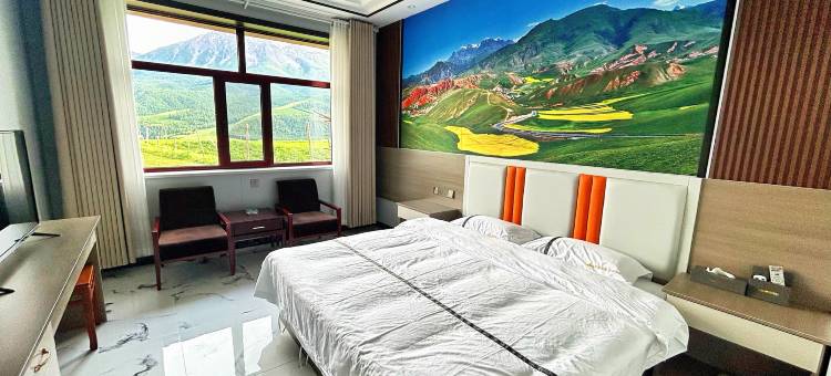 祁连圣峰观景山庄图片