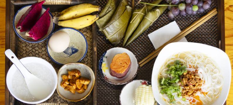 见山云宿(景迈山万亩古茶园店)图片