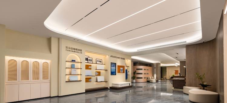 北京欢乐谷景区地铁站亚朵酒店图片
