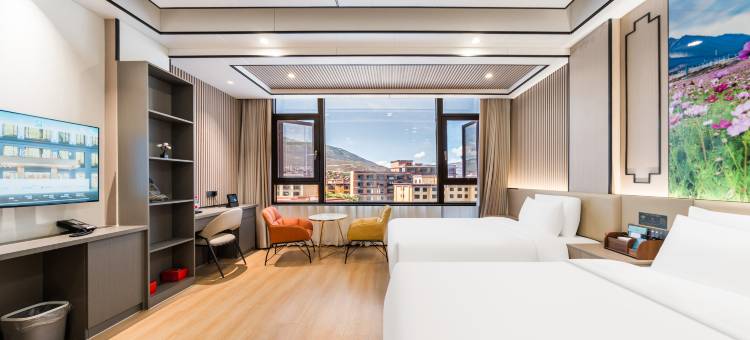 兰欧尚品酒店(甘孜巴塘店)图片