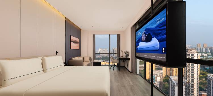 成都东站槐树店地铁站亚朵酒店图片