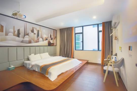 贝乐公寓(信利厂区侧门店)