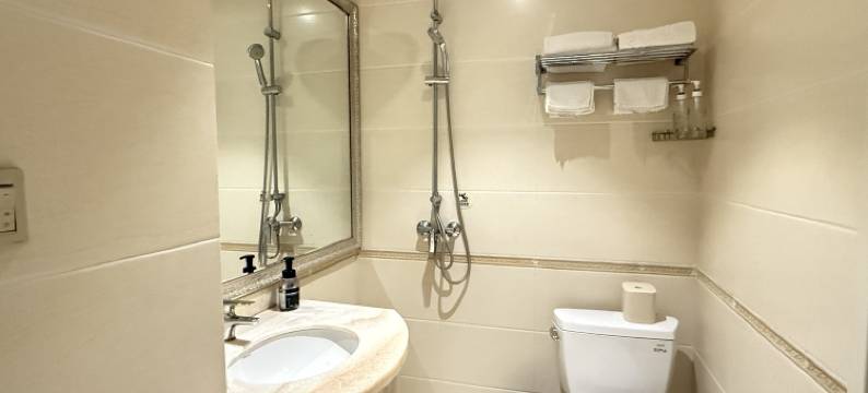 泊瑞大酒店(西安唐都医院纺织城地铁站店)图片