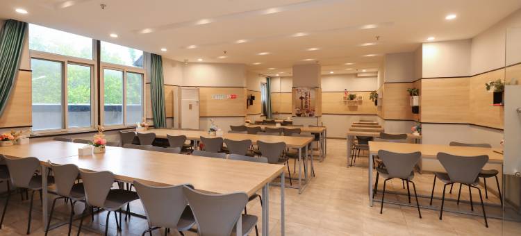 瑞季精选酒店(镇江火车站西津渡店)图片