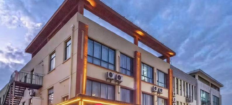 莱莱精品酒店(昆山陆家镇神童泾地铁站店)图片