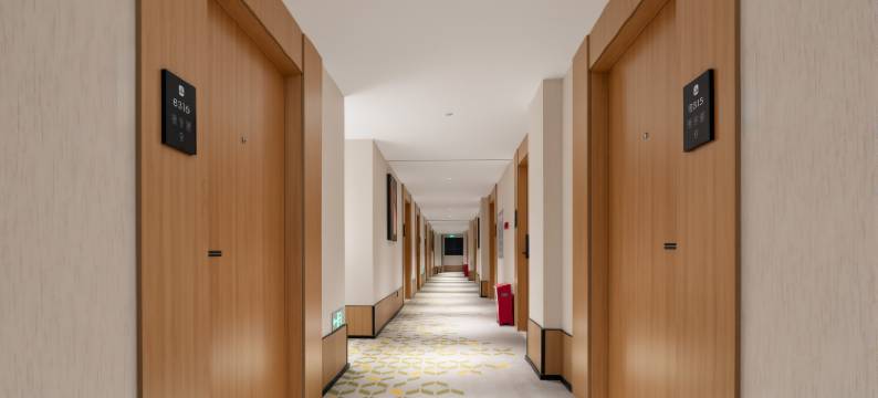 小象听海酒店(情侣路海滨泳场店)图片