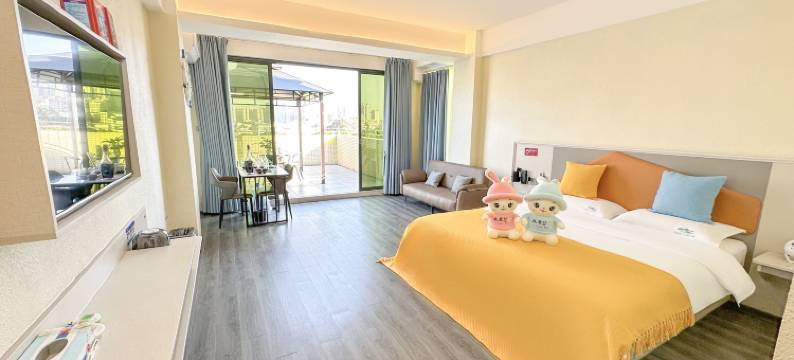 西海岸·北欧小镇酒店(罗定二桥店)图片