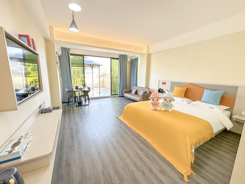 西海岸·北欧小镇酒店(罗定二桥店)