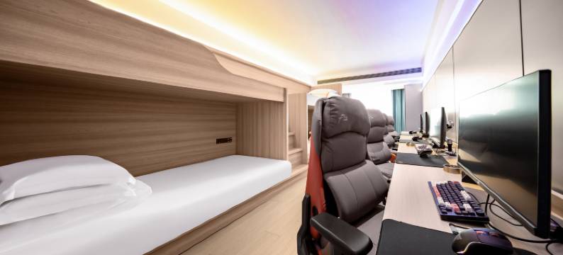 悠游电竞酒店(重庆巴南万达广场店)图片