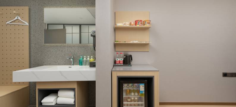 雷神电竞酒店(临沂河东国际会展中心店)图片